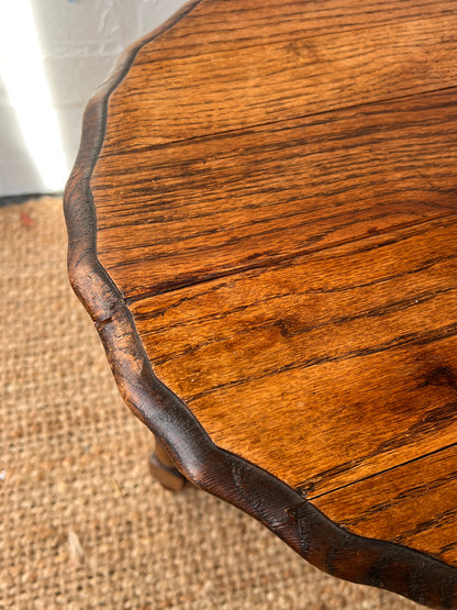 WAVY EDGE SIDE WOODEN TABLE