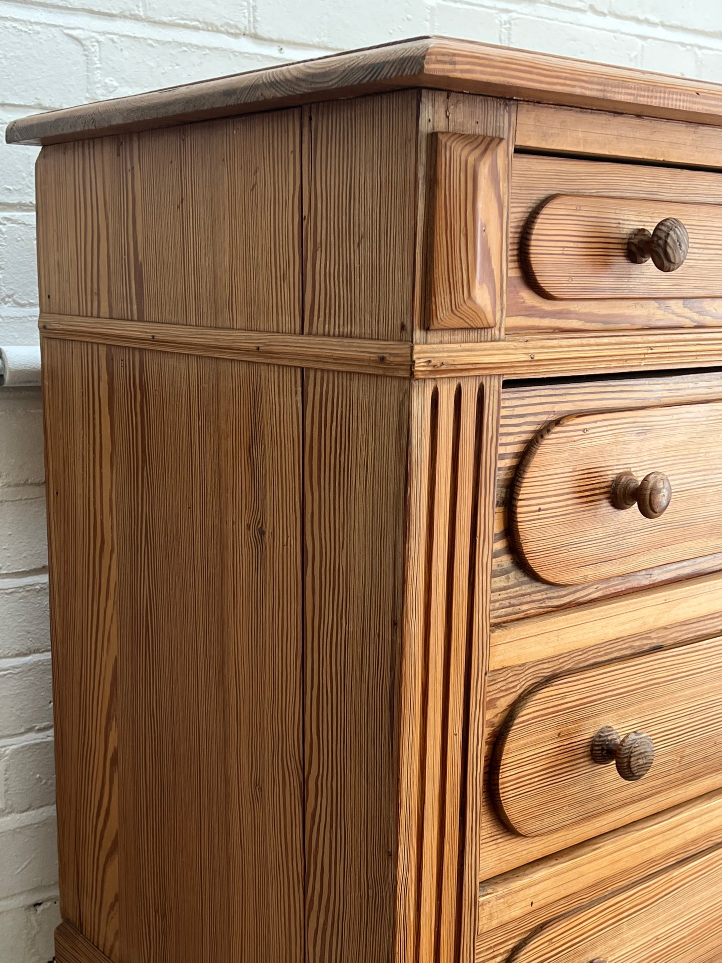 FRENCH PINE CHEST OF DRAWERS
