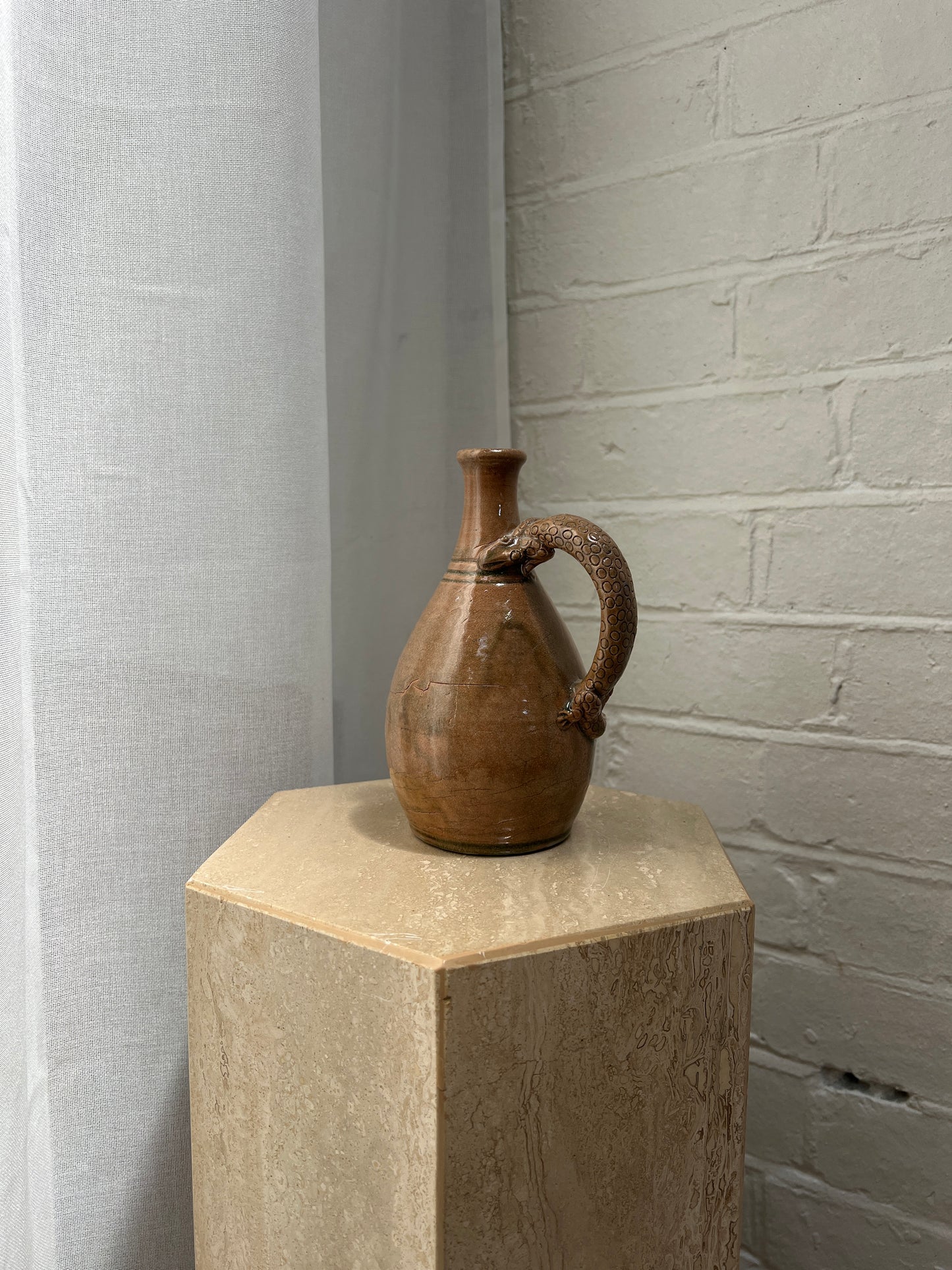 LIZARD TERRACOTTA VASE