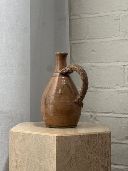 LIZARD TERRACOTTA VASE