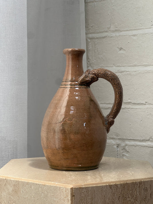 LIZARD TERRACOTTA VASE