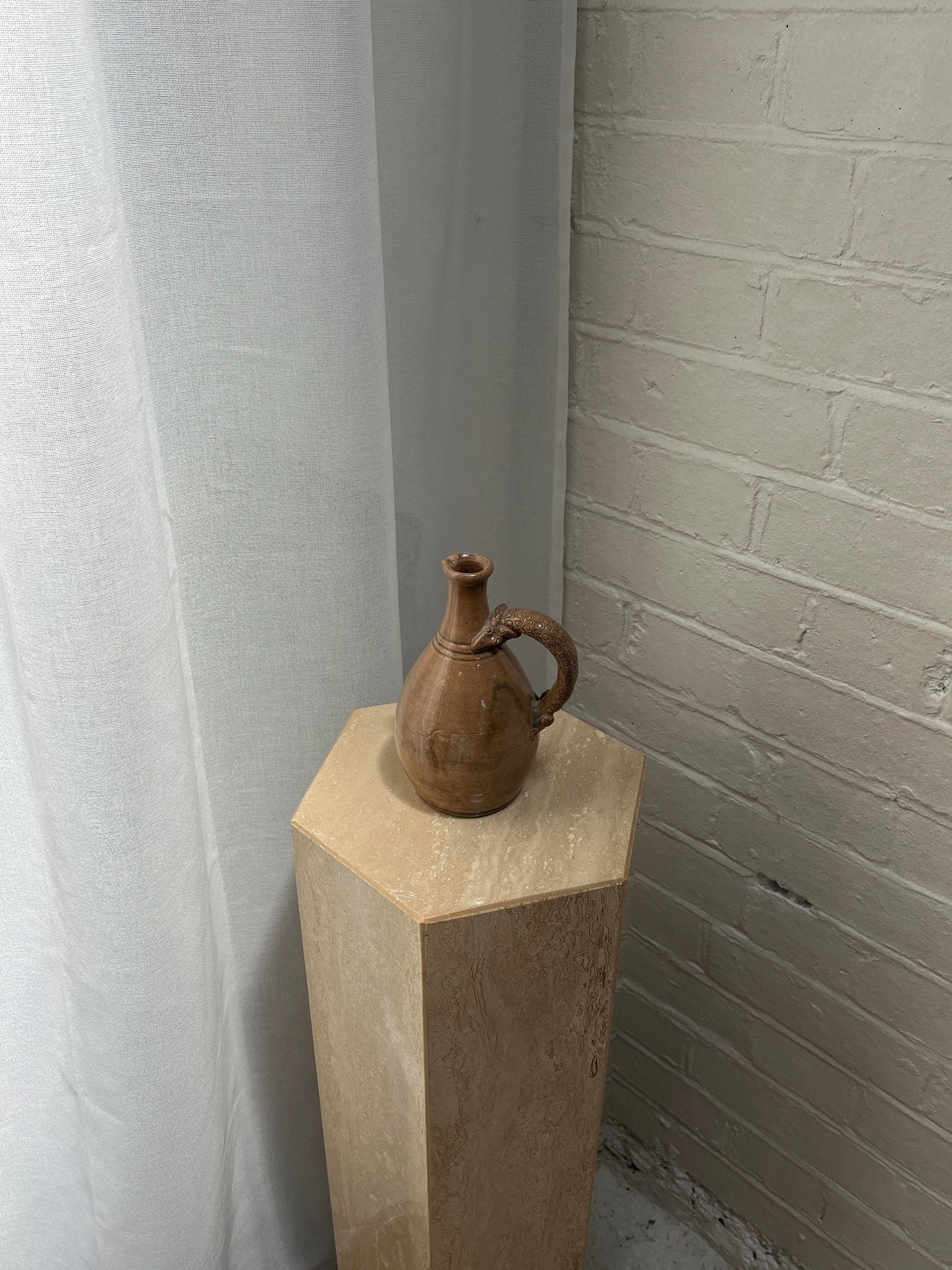 LIZARD TERRACOTTA VASE