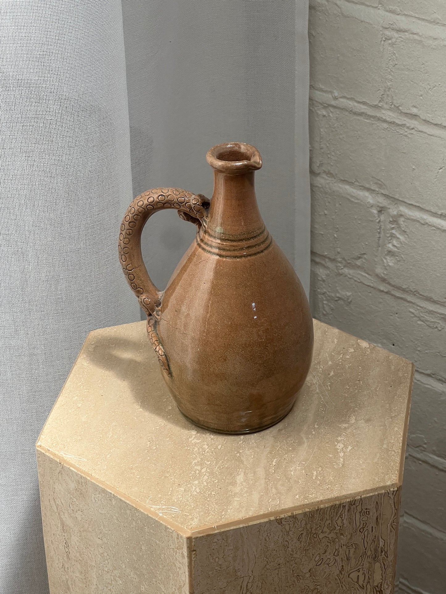 LIZARD TERRACOTTA VASE