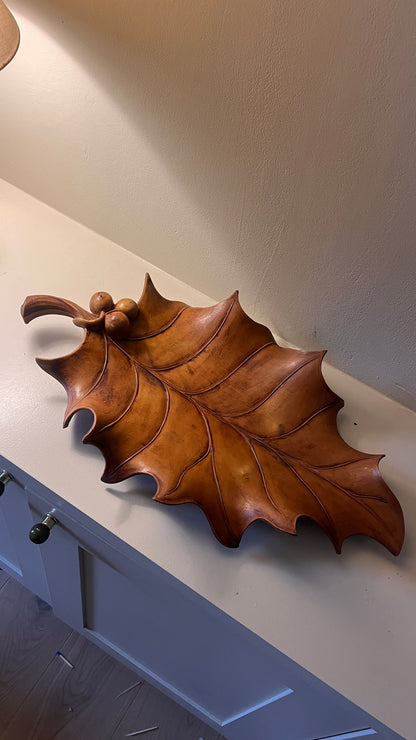DECORATIVE YEW WOOD HOLLY
