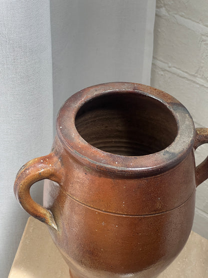 SMALL BROWN CERAMIC VASE
