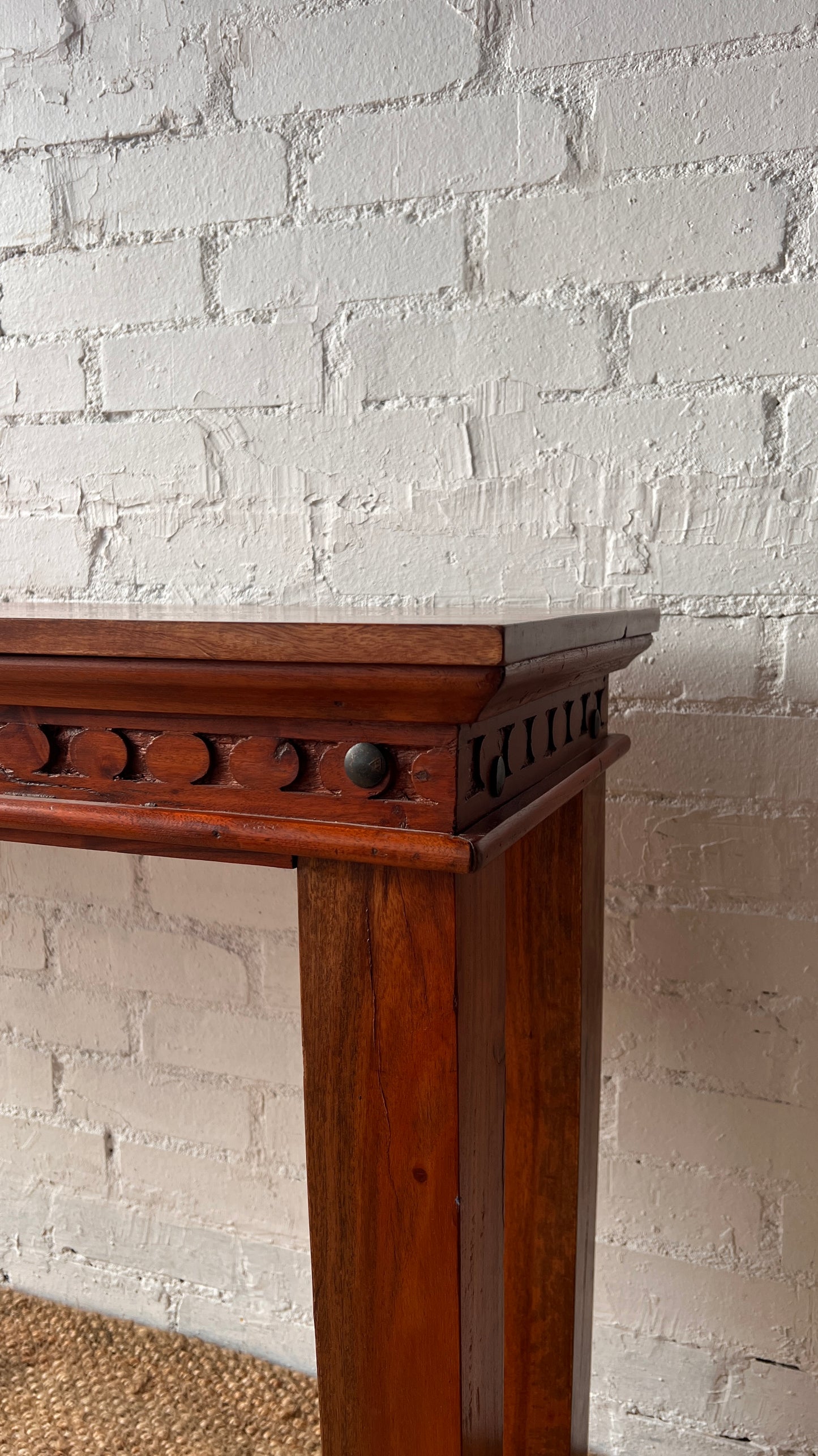 SLIM CONSOLE TABLE