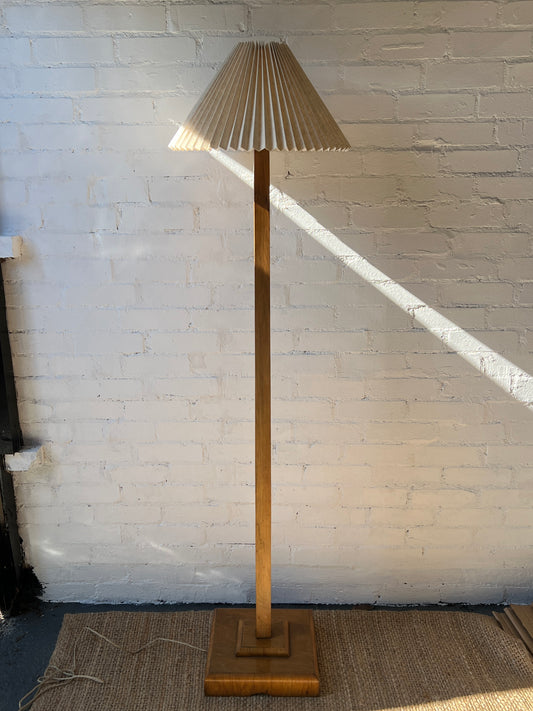 ART DECO FLOOR LAMP