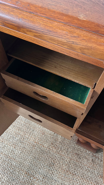 CHROME HANDLE ART DECO DRINKS SIDEBOARD