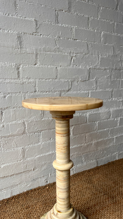 ONYX SIDE TABLE