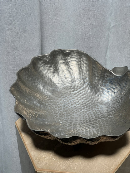 VINTAGE HAMMERED PEWTER SHELL