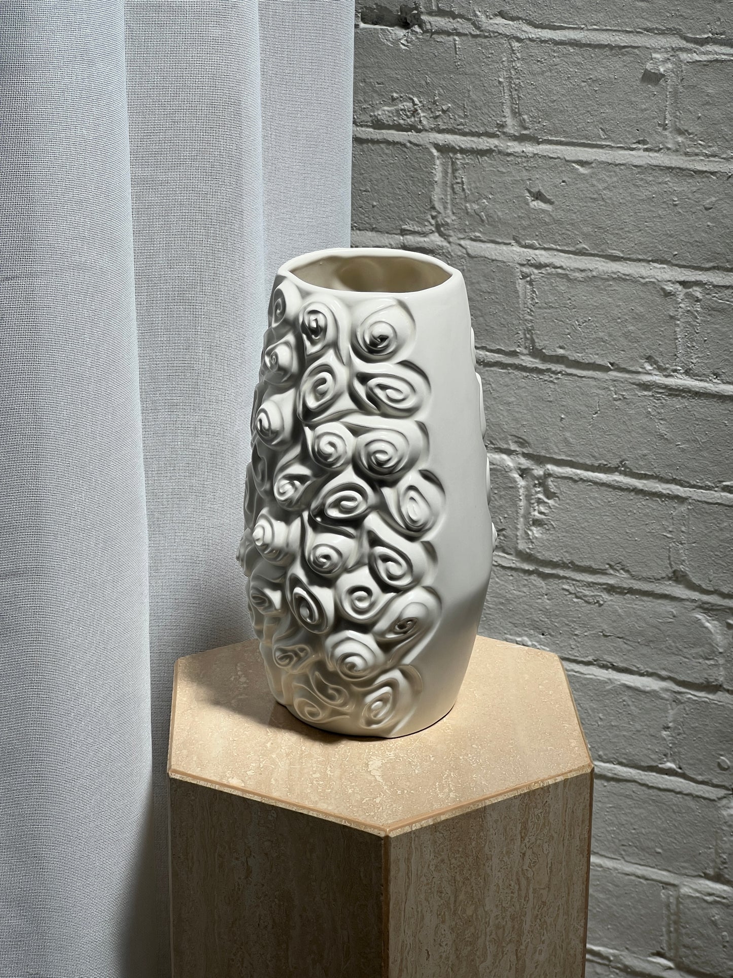 SCULPTURAL CERAMIC VASE