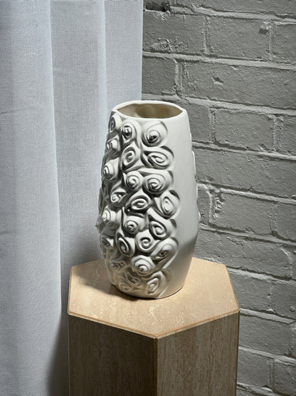 SCULPTURAL CERAMIC VASE