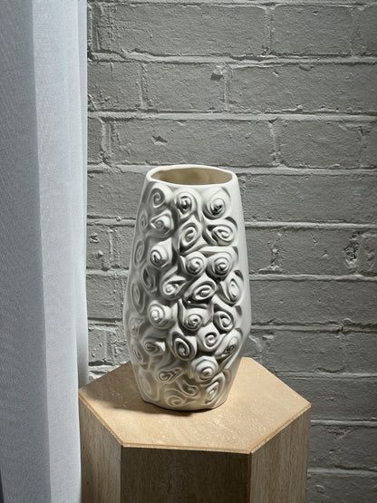 SCULPTURAL CERAMIC VASE