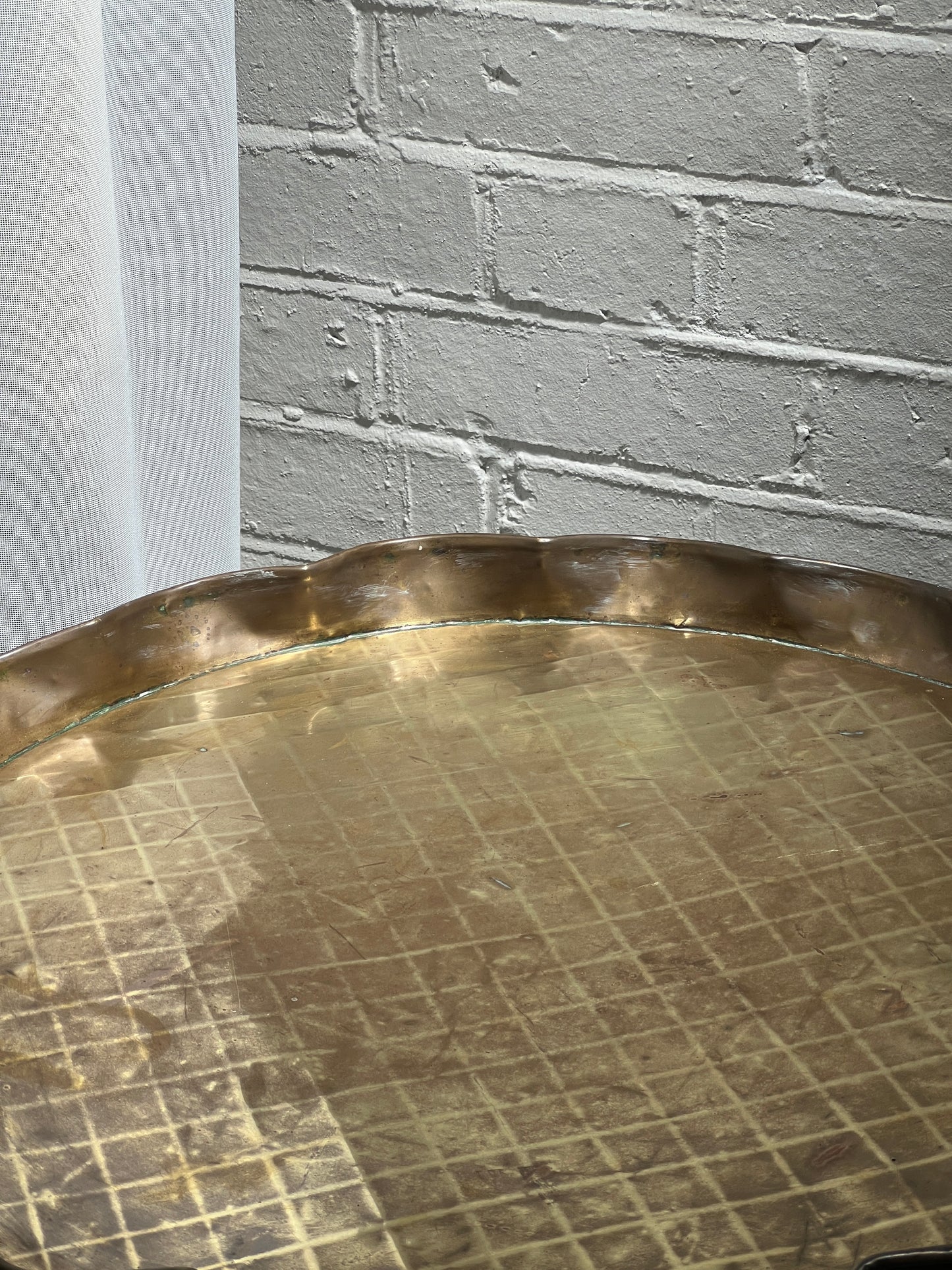 LARGE WAVY EDGE BRASS TRAY