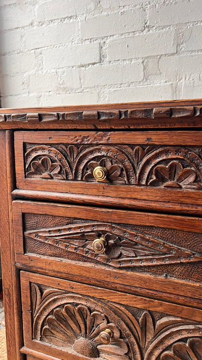 ANTIQUE CARVED CHEST OF DRAWERS