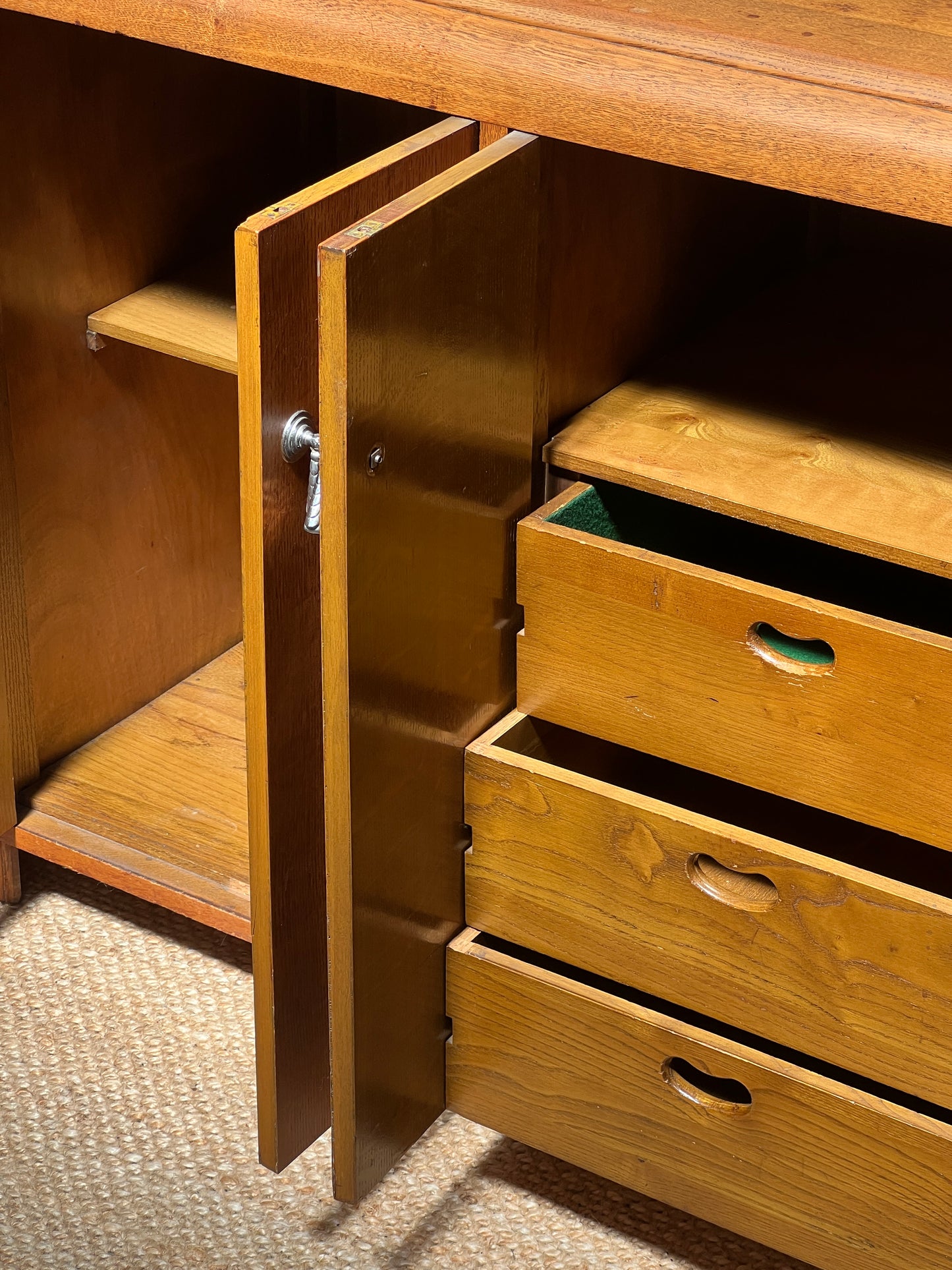 ENGLISH ART DECO OAK SIDEBOARD
