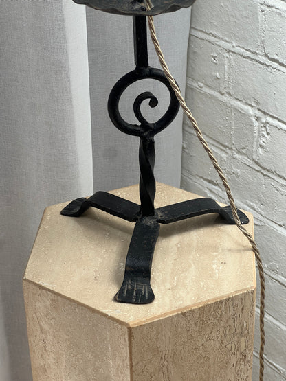 IRON SPRIAL TABLE LAMP