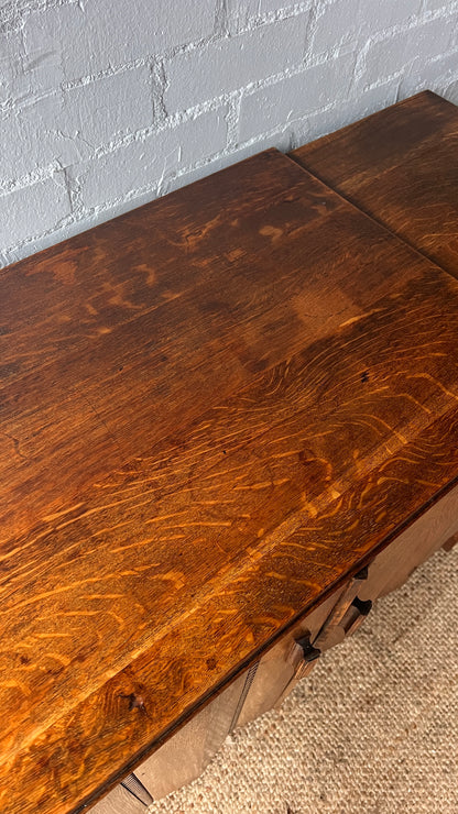 30S DECORATIVE SIDEBOARD
