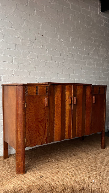 30S DECORATIVE SIDEBOARD