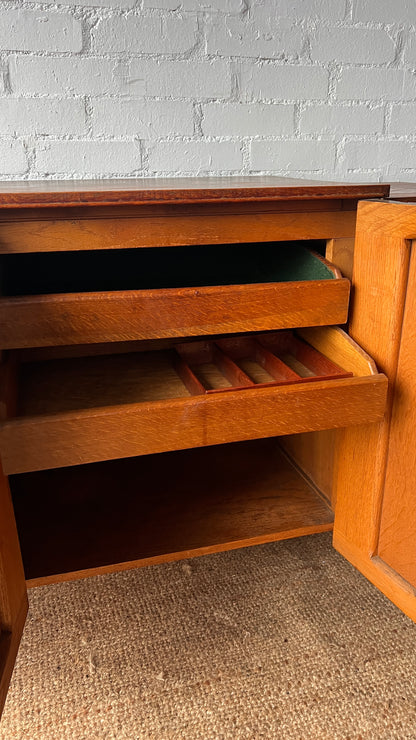 30S DECORATIVE SIDEBOARD