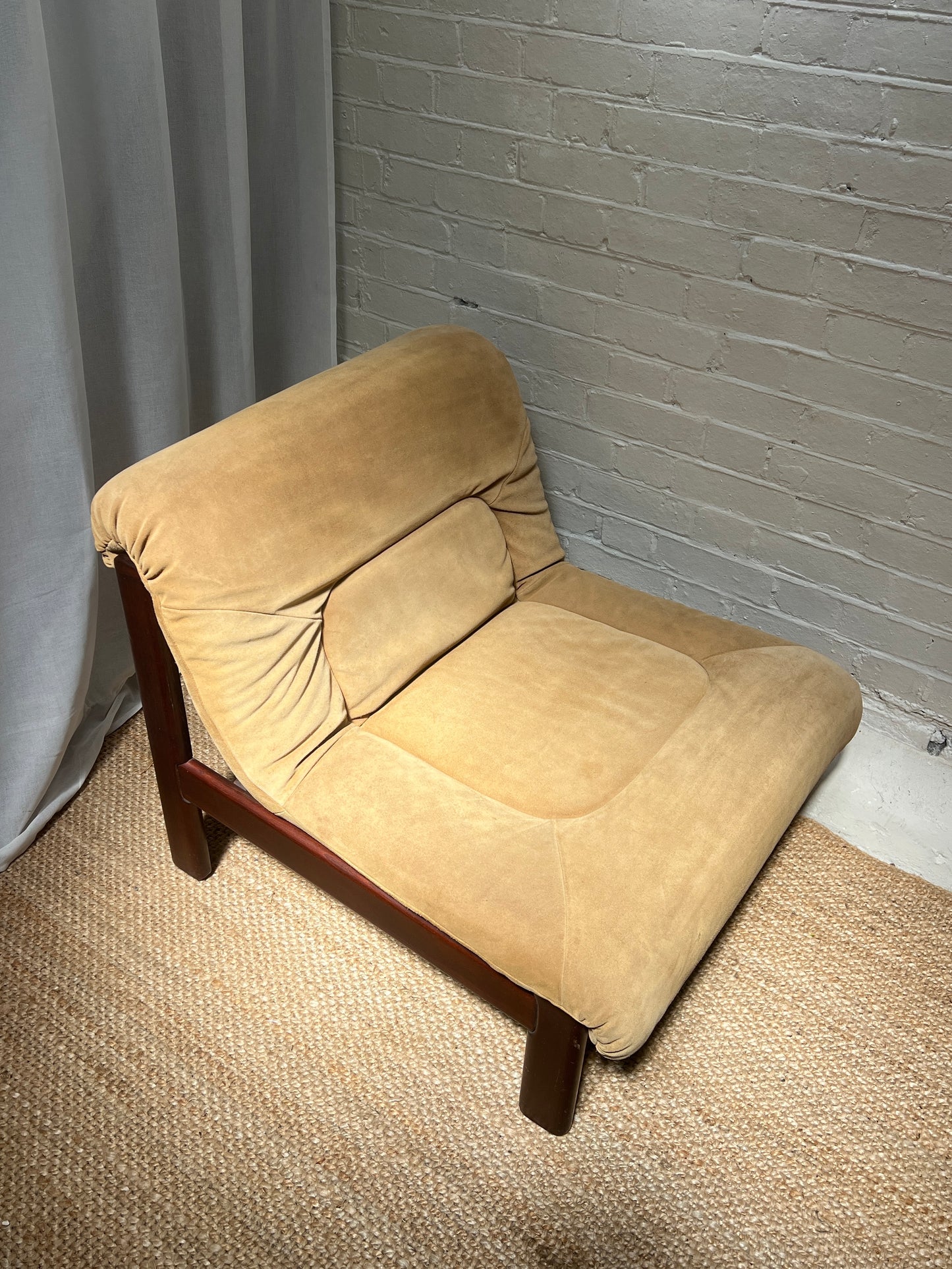 70S CREAM SUEDE MODULAR LOUNGE CHAIR – ONE