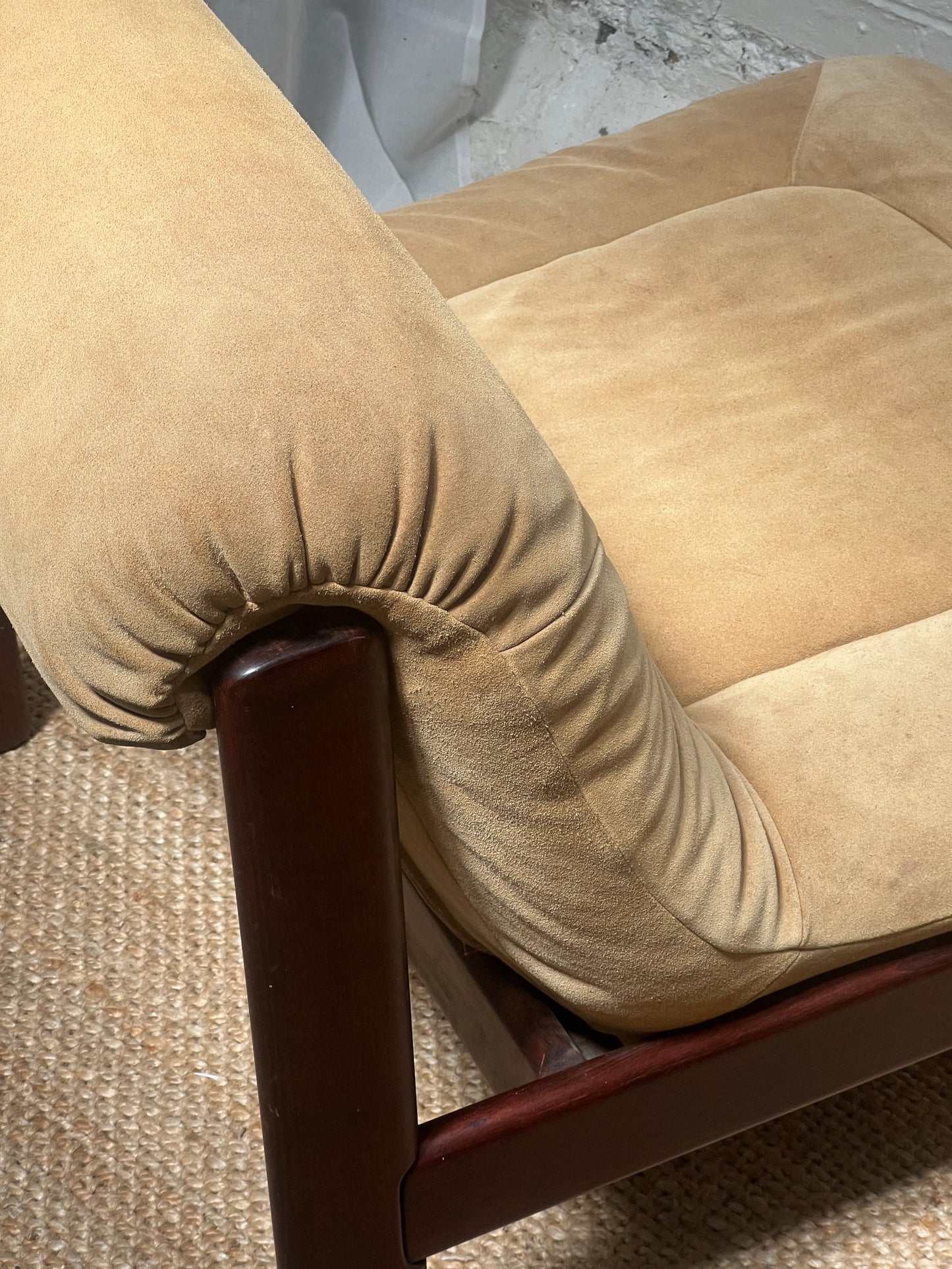 70S CREAM SUEDE MODULAR LOUNGE CHAIR – ONE