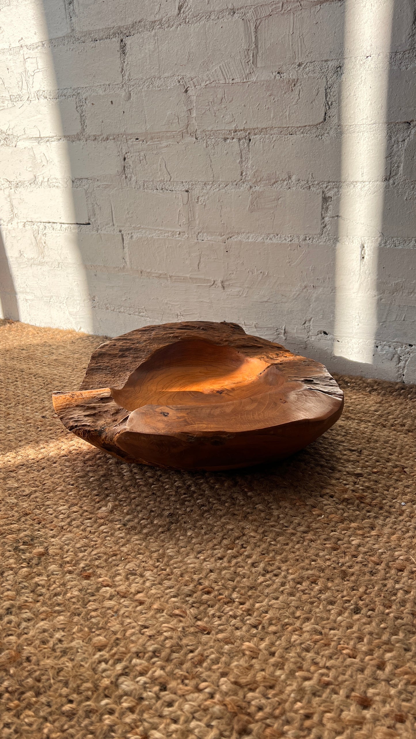 LIVE EDGE WOOD BOWL