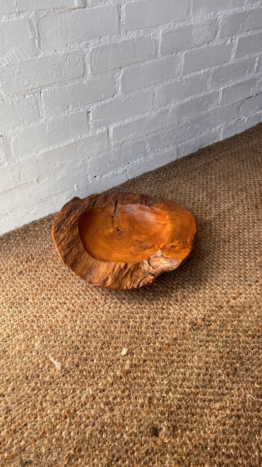 LIVE EDGE WOOD BOWL