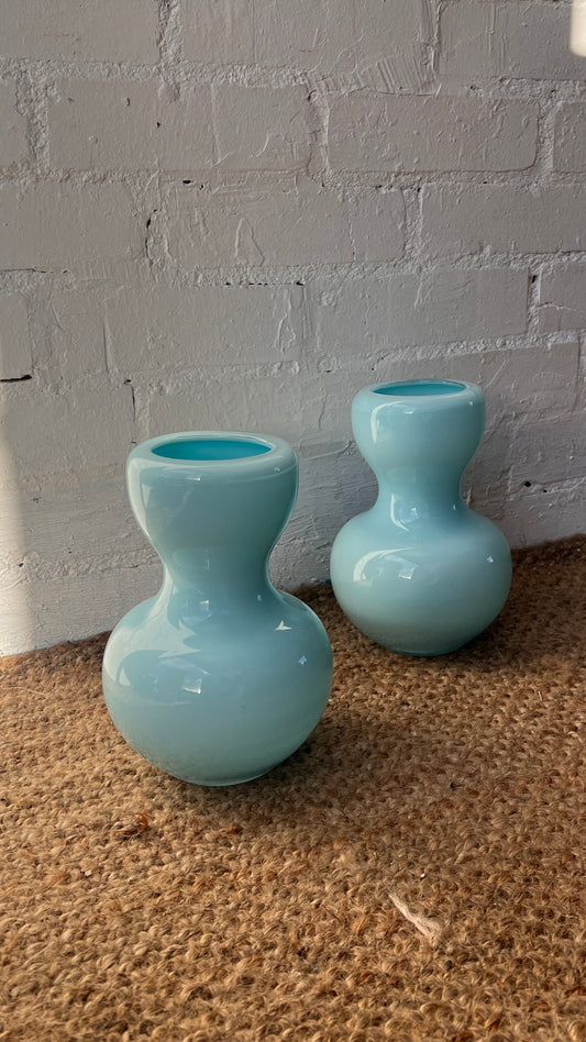 00'S GLOSSY SKY BLUE VASE – ONE