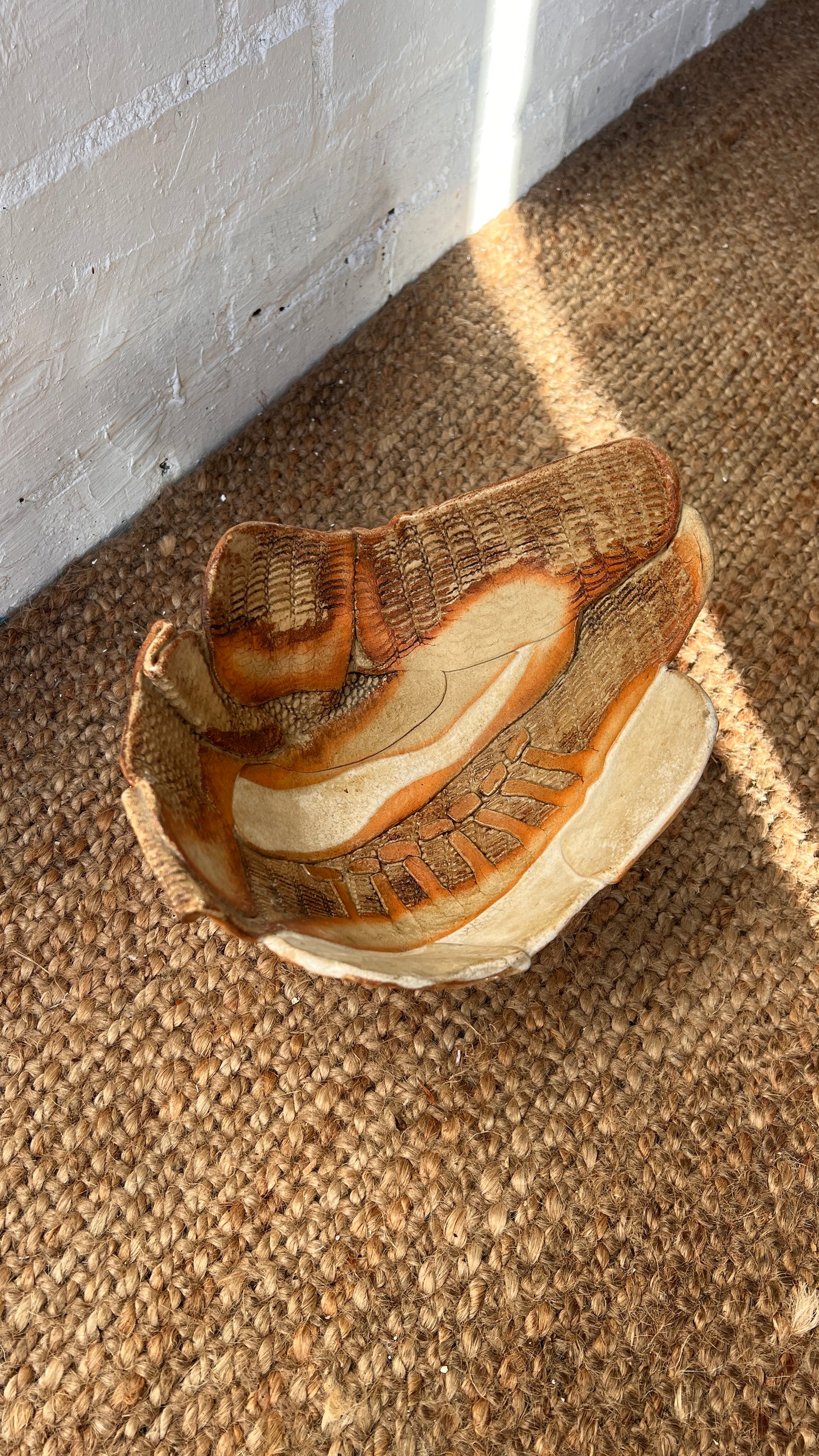 STUDIO POTTERY DECORATIVE BOWL
