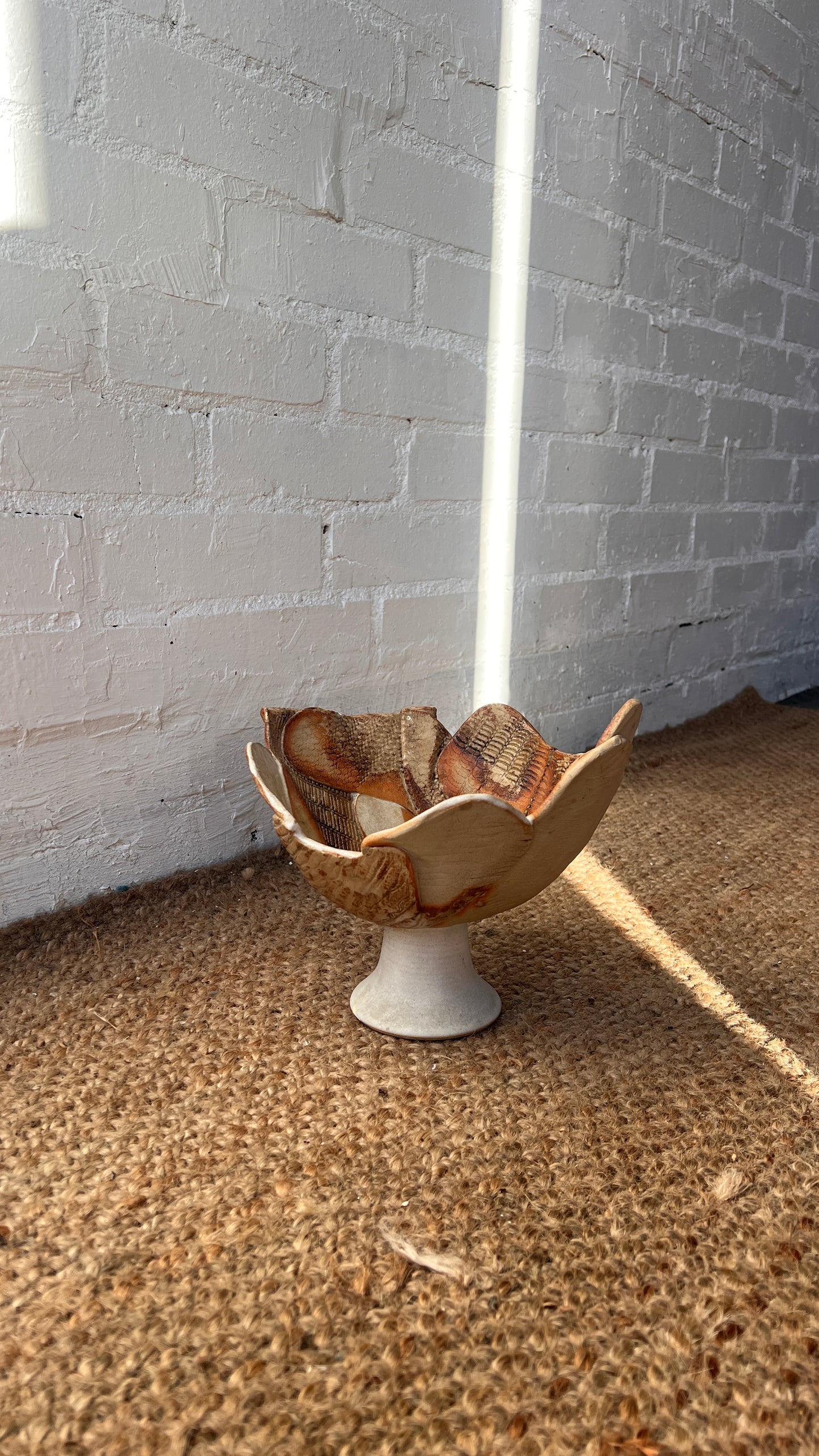 STUDIO POTTERY DECORATIVE BOWL