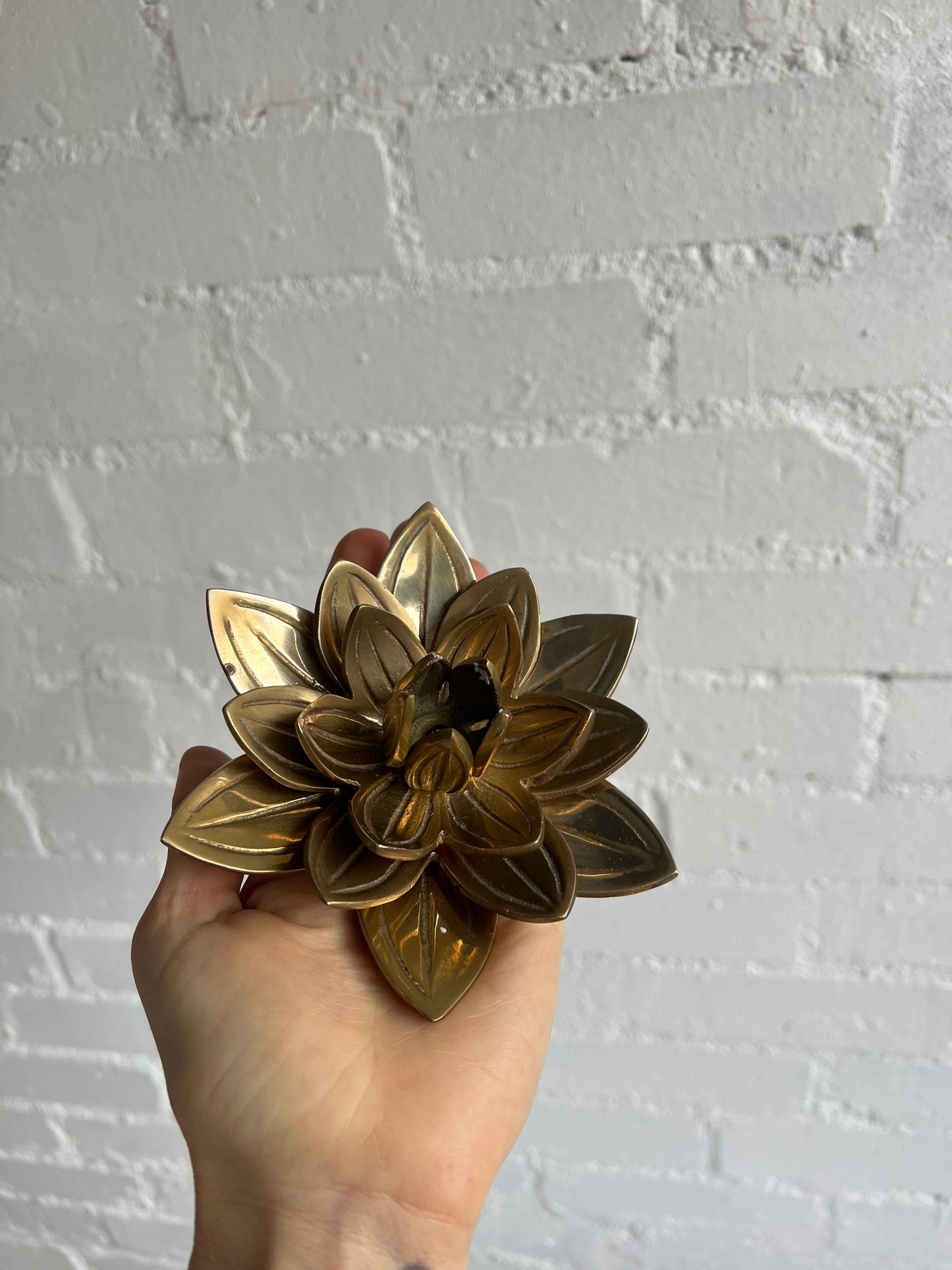 BRASS FLOWER CANDLE HOLDER