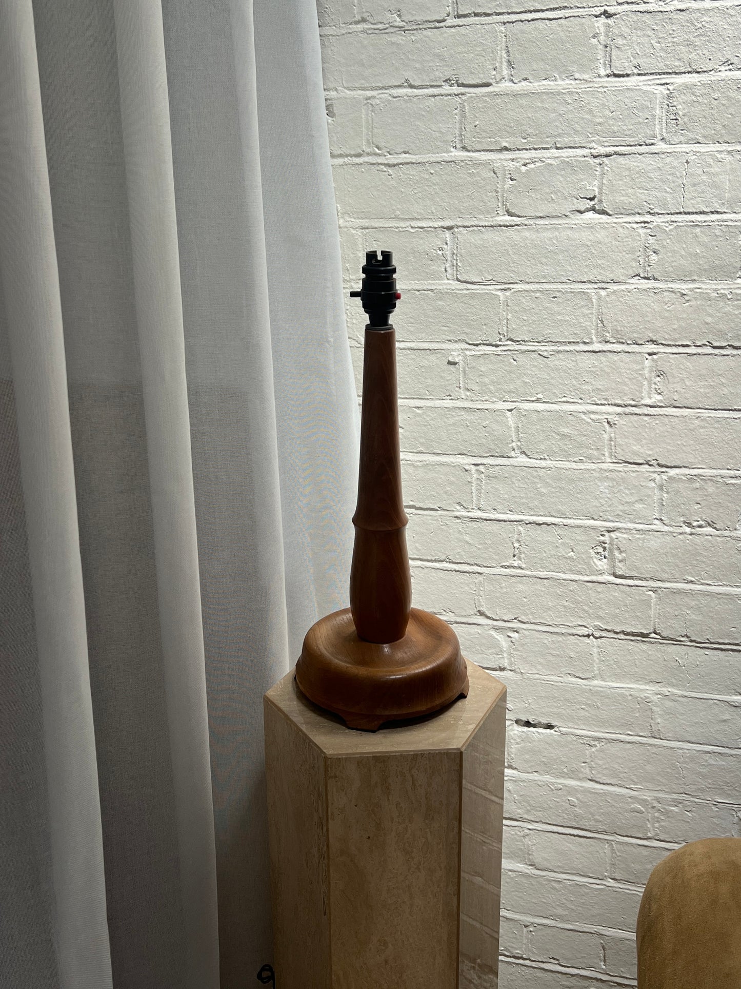 TURNED WOODEN TABLE LAMP
