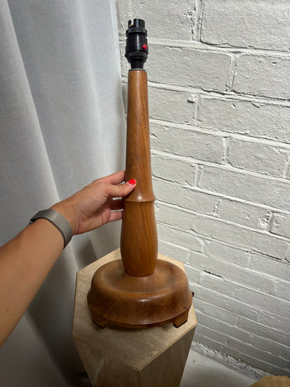 TURNED WOODEN TABLE LAMP