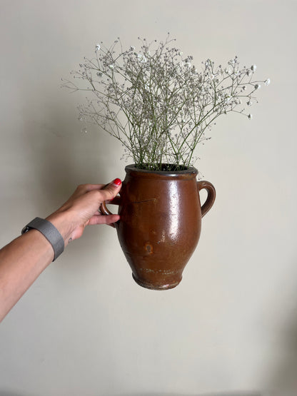 SMALL BROWN CERAMIC VASE