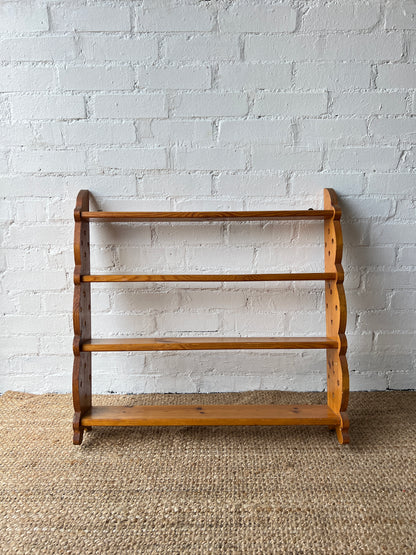 WAVY & DOT PINE SHELVES