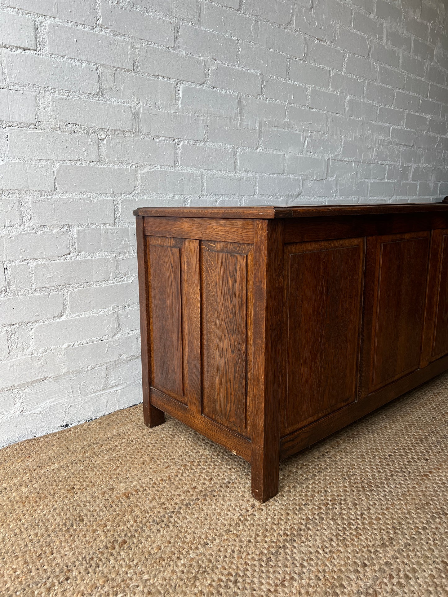 LARGE WOODEN TRUNK BOX