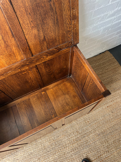 LARGE WOODEN TRUNK BOX