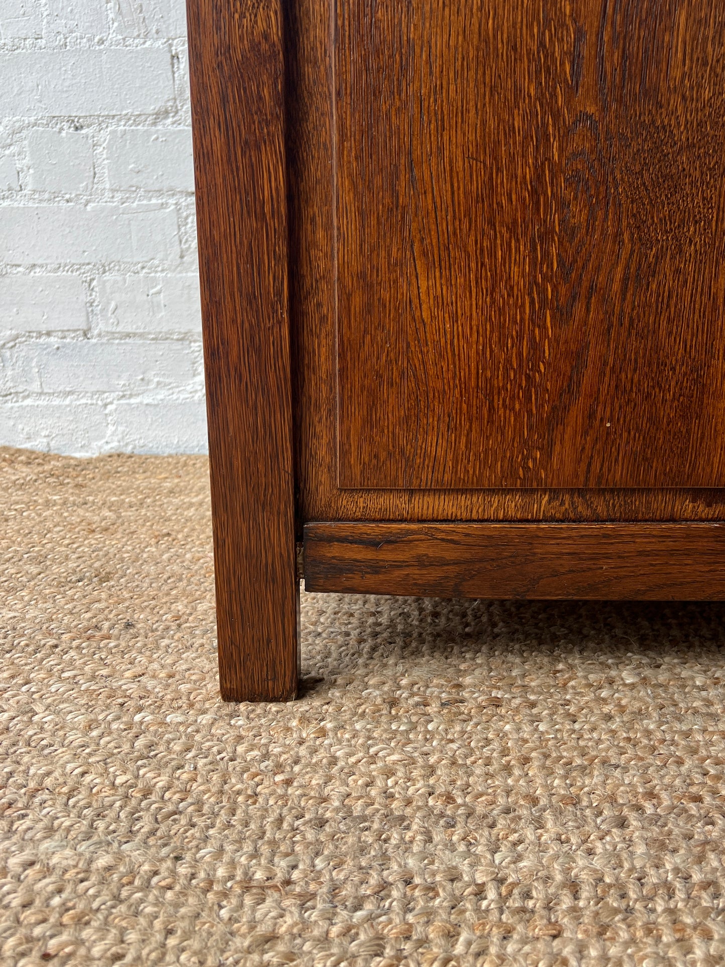 LARGE WOODEN TRUNK BOX