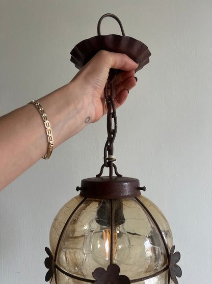 BURGUNDY FLOWER PENDANT