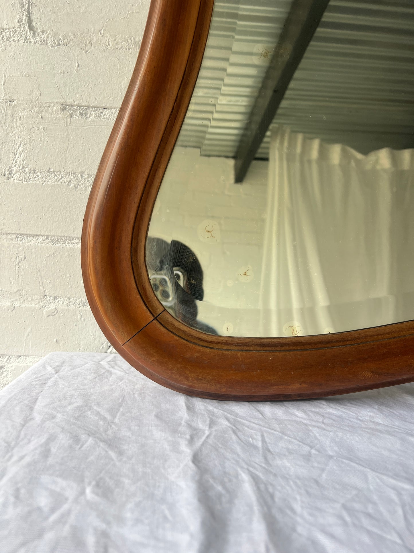 EXTRA LARGE WAVY WALNUT MIRROR