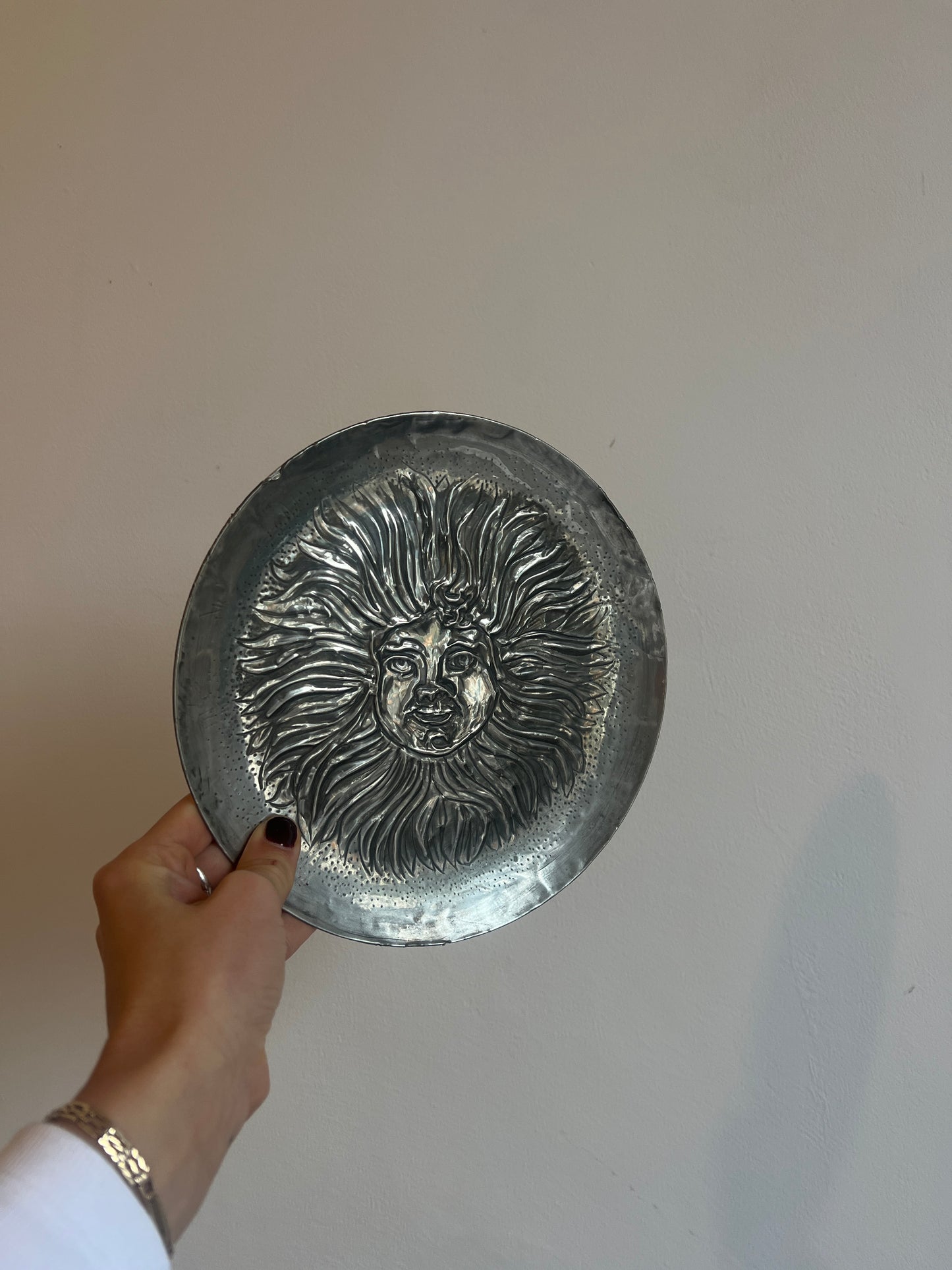 SILVER SUN WALL PLATE