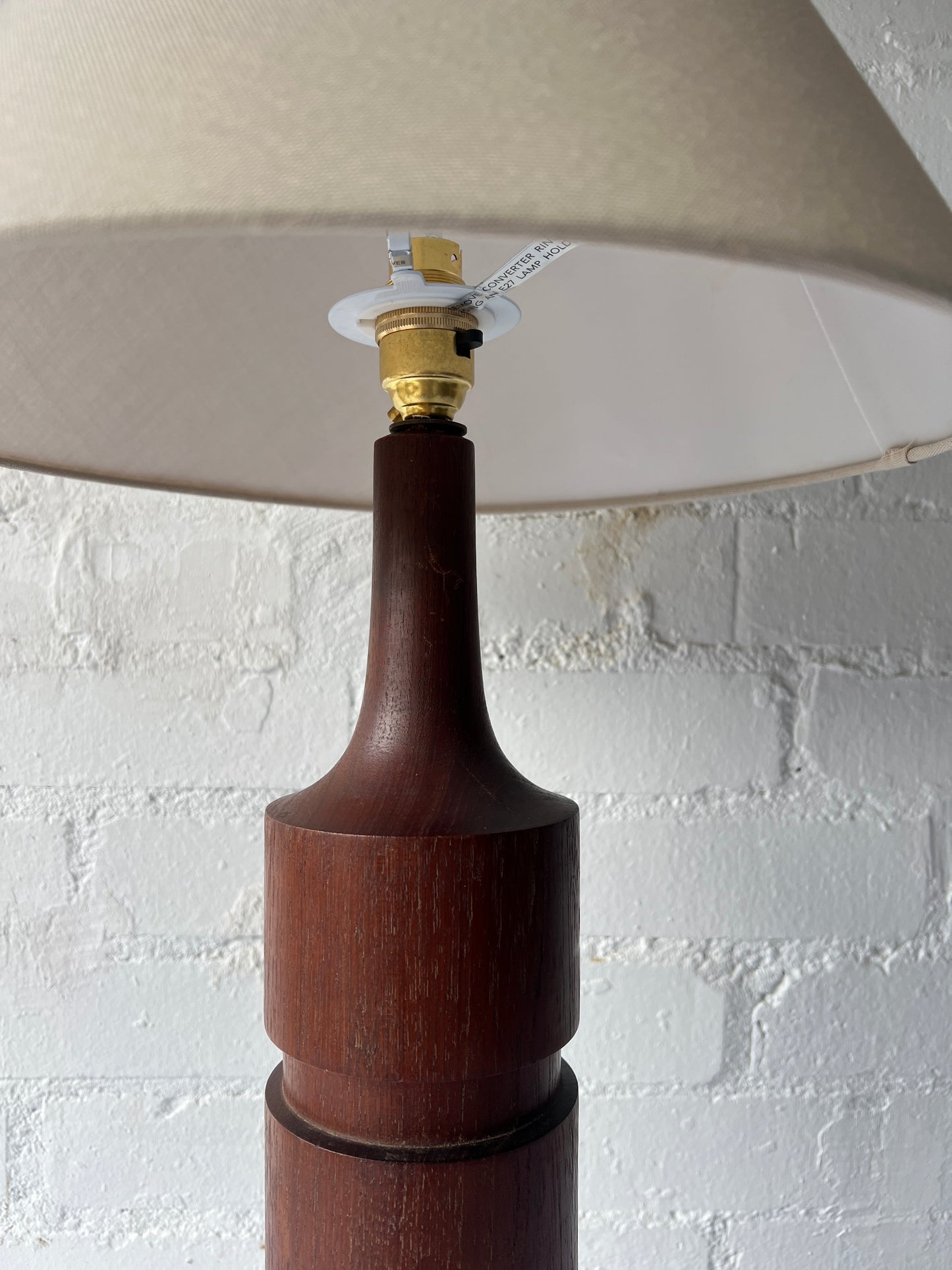 TALL WOODEN PILLAR LAMP