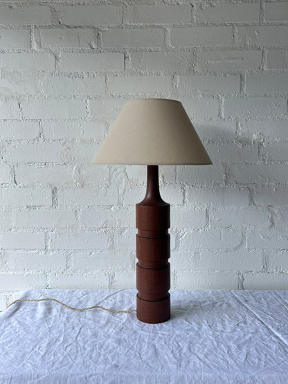 TALL WOODEN PILLAR LAMP