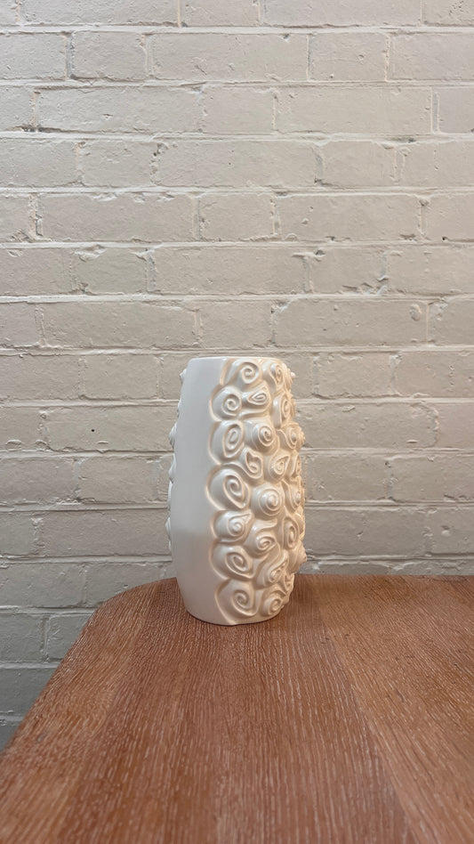 SCULPTURAL CERAMIC VASE