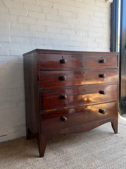 MAHOGANY CHEST OF DRAWERS