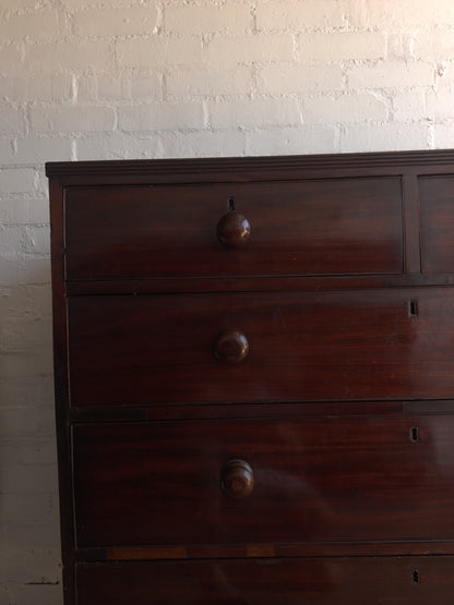 MAHOGANY CHEST OF DRAWERS